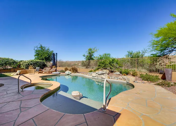 Newly Renovated W/ Pool Access In Tucson! *