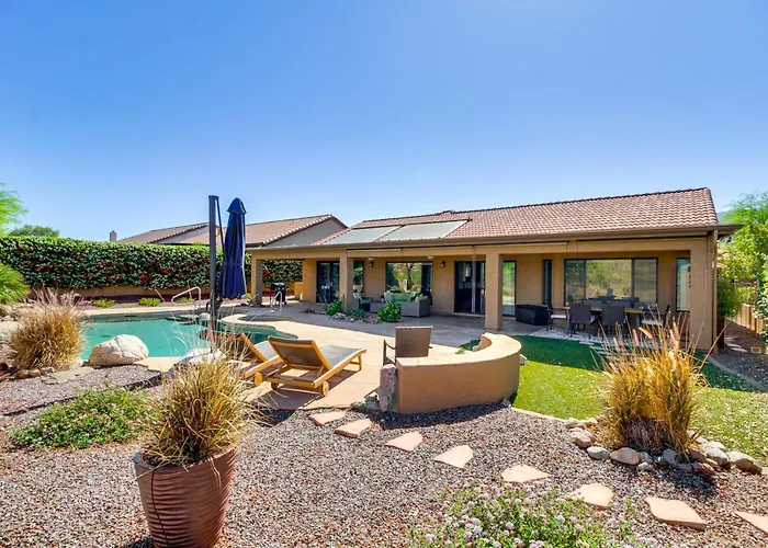 Newly Renovated W/ Pool Access In Tucson! Catalina