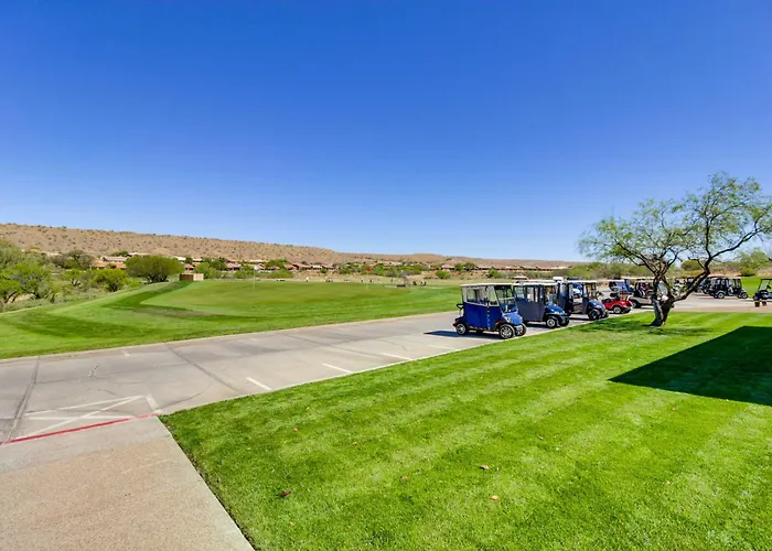 Newly Renovated W/ Pool Access In Tucson! Holiday home *